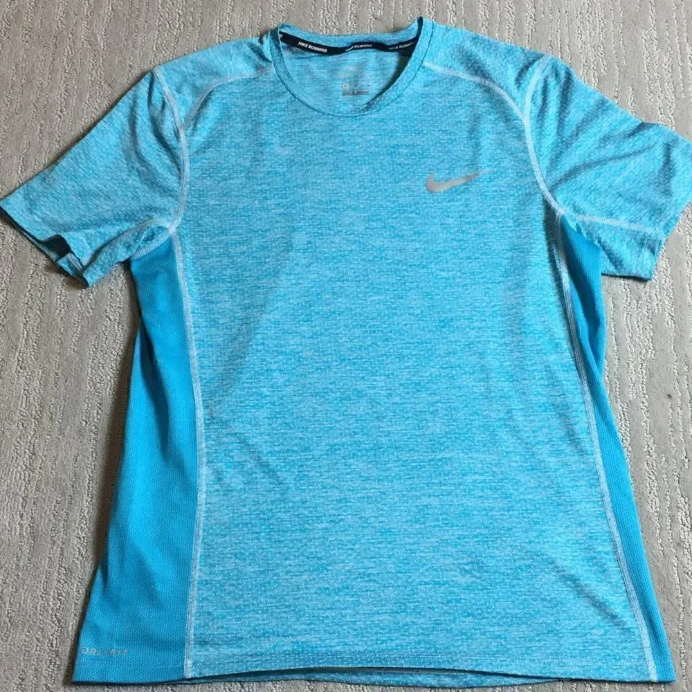 NIKE DRI FIT TOP